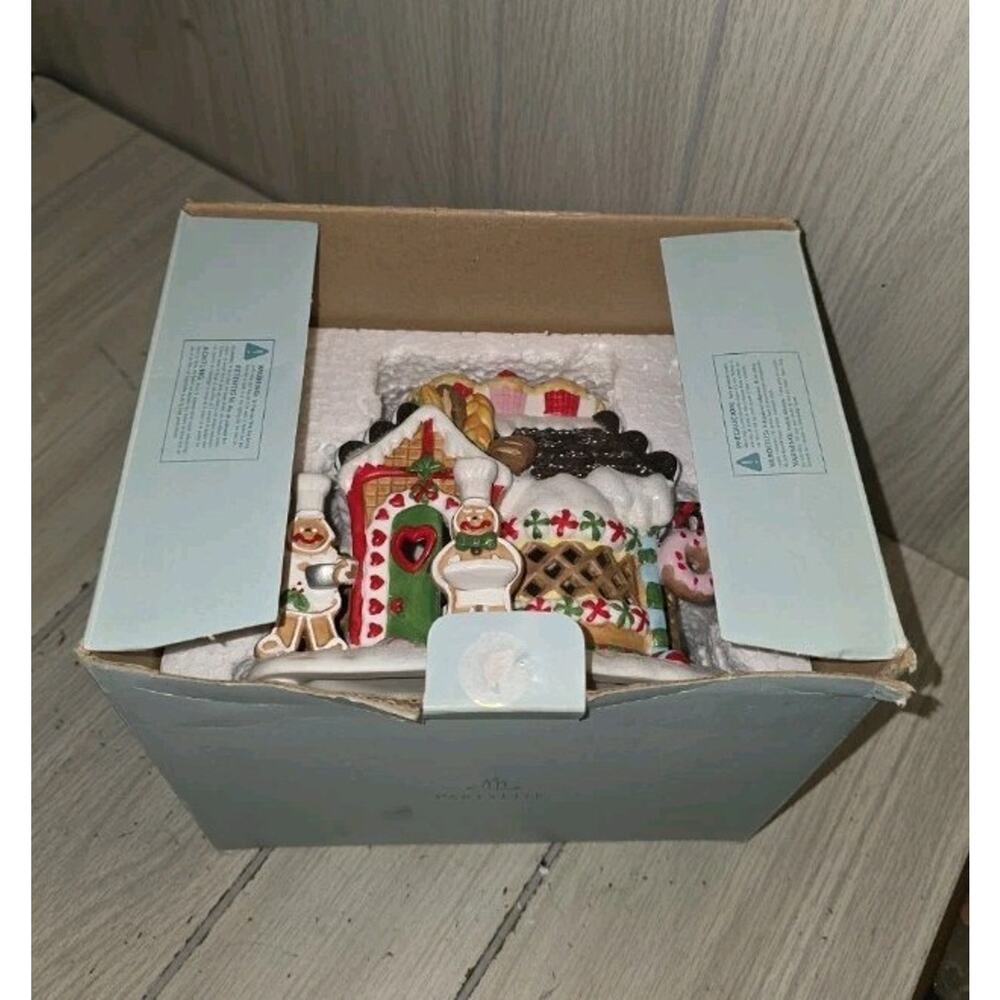 PartyLite Christmas Gingerbread Village 2 Bakery House Candle Holder New Holiday - Picture 4 of 10